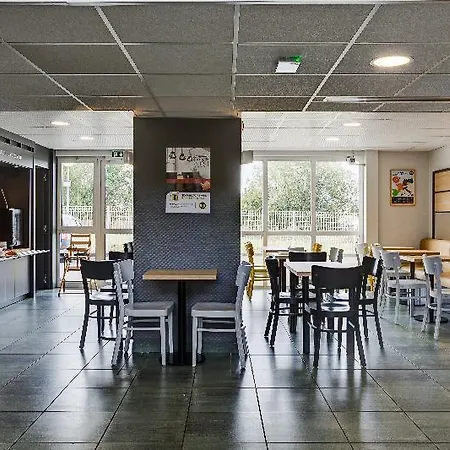 Hotel B&B Hotel Beauvais 2*