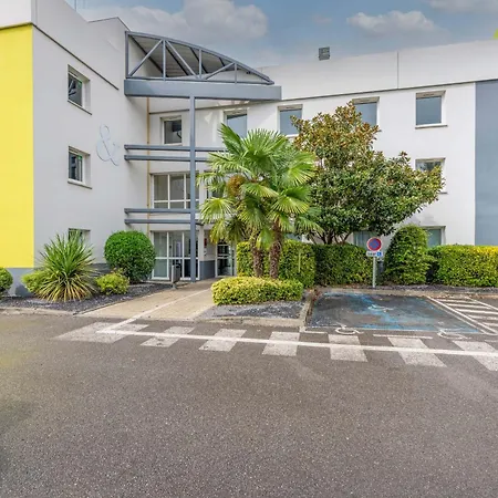 B&B Hotel Beauvais Hotel 2*