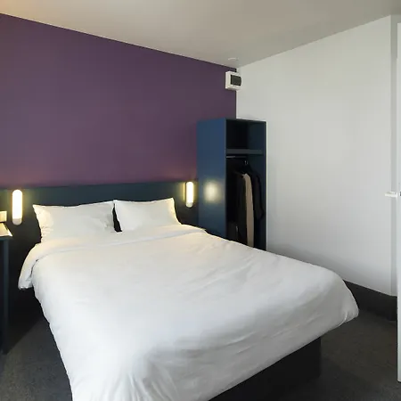 B&B Hotel Beauvais Hotel 2*
