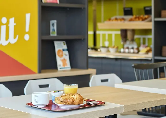 Hotel B&B Hotel Beauvais 2*