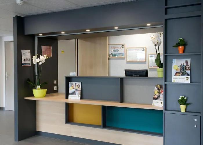 Hotel B&B Hotel Beauvais 2*